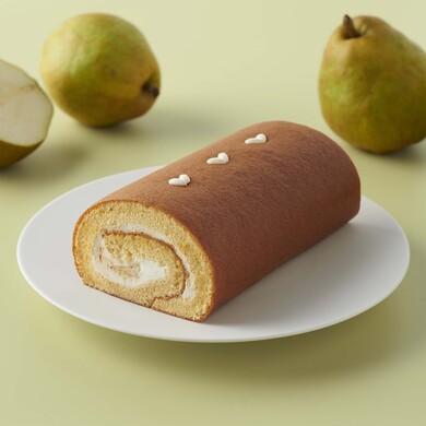 お米のロールケーキ（庄内産ラ・フランス）